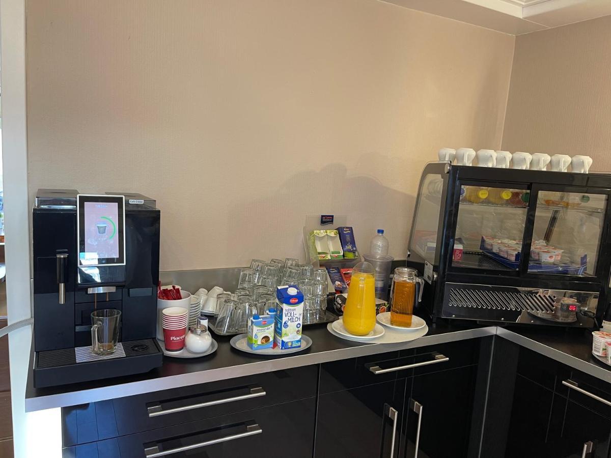 Hotel Hafner - Self Check-In สตุตการ์ต ภายนอก รูปภาพ