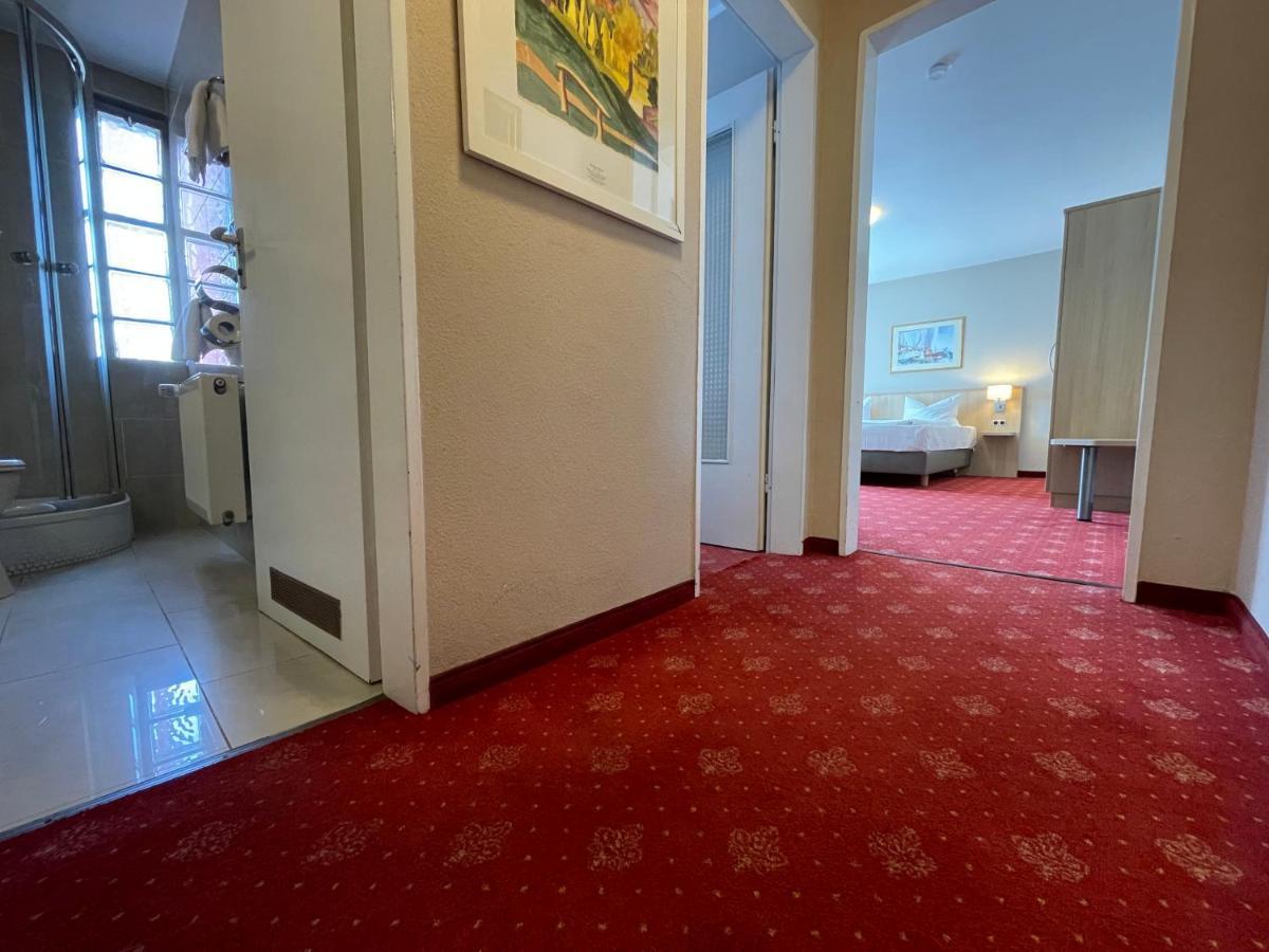 Hotel Hafner - Self Check-In สตุตการ์ต ภายนอก รูปภาพ